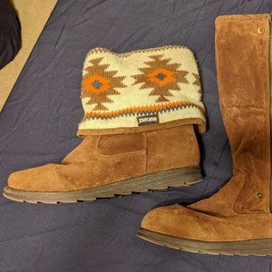 Muk Luks foldover boots
